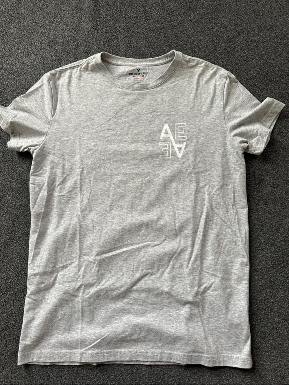 American Eagle Outfitters Light Gray Short Sleeve Logo Tee